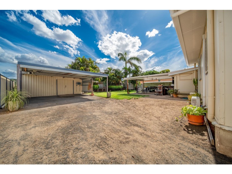 10 Topaz Street, Emerald QLD 4720