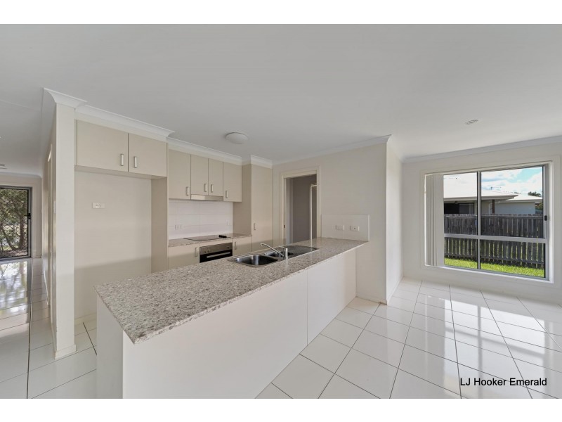 19 Jade Street, Emerald QLD 4720