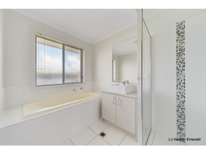 19 Jade Street, Emerald QLD 4720