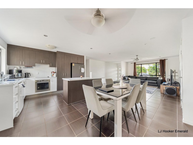 1/3 Duroux Street, Emerald QLD 4720