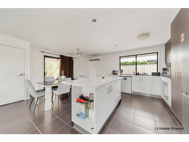1/3 Duroux Street, Emerald QLD 4720