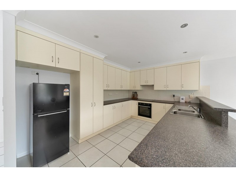 3/42 Newman Drive, Emerald QLD 4720