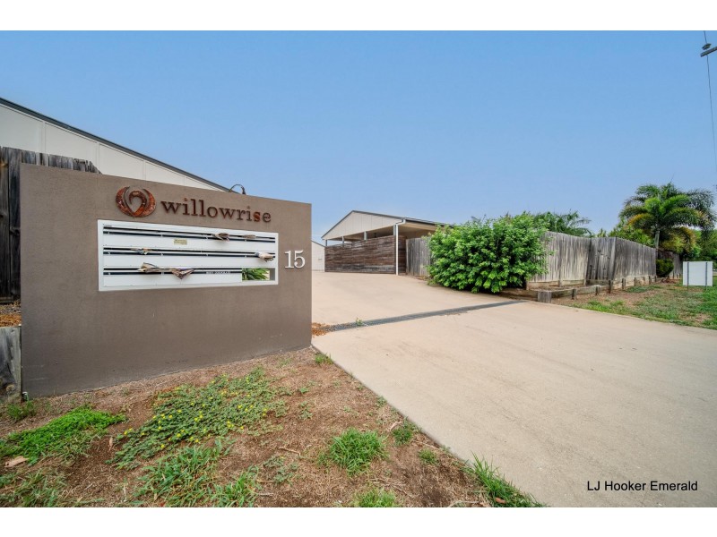 4/15-17 Roberts Street, Emerald QLD 4720