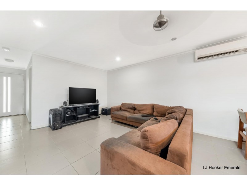 4/15-17 Roberts Street, Emerald QLD 4720