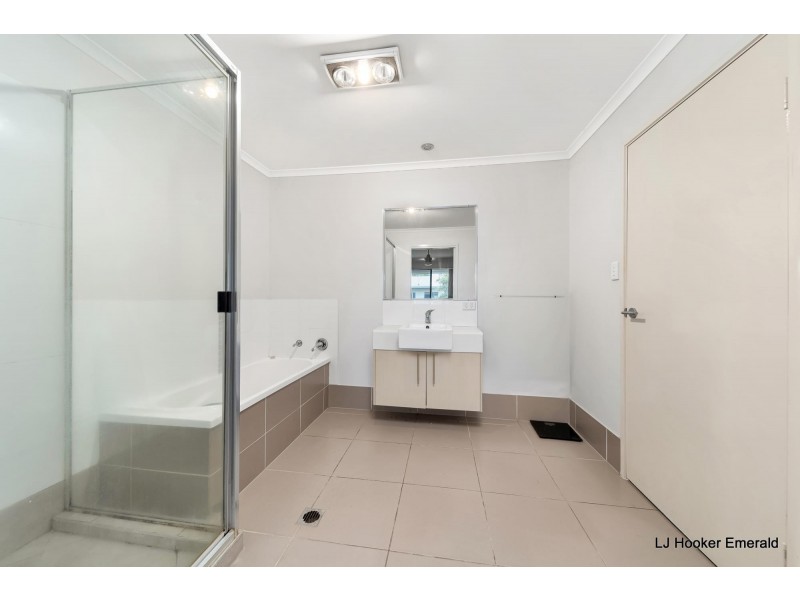 4/15-17 Roberts Street, Emerald QLD 4720