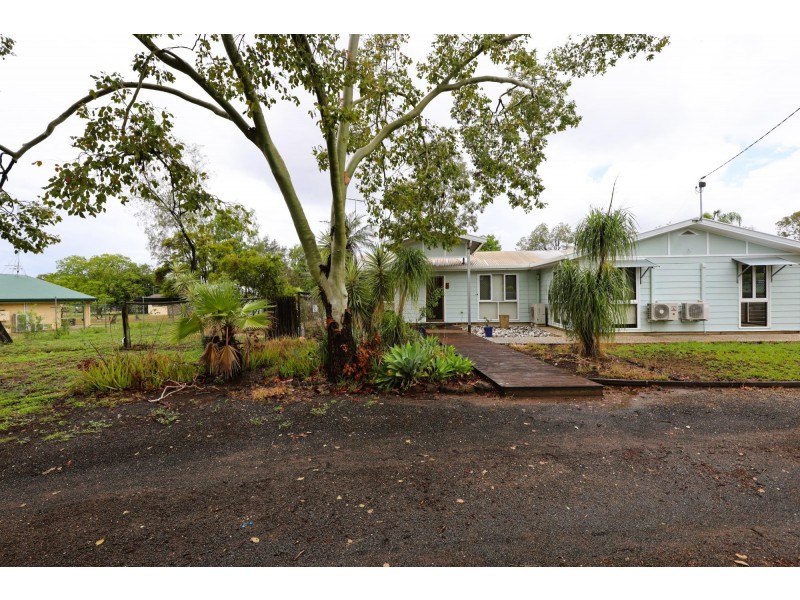 19 Crendon Street, Emerald QLD 4720