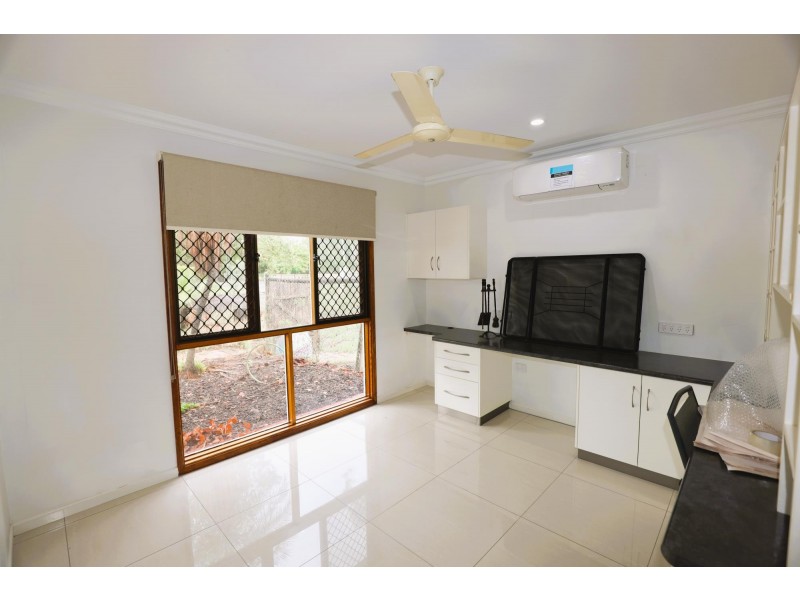 19 Crendon Street, Emerald QLD 4720