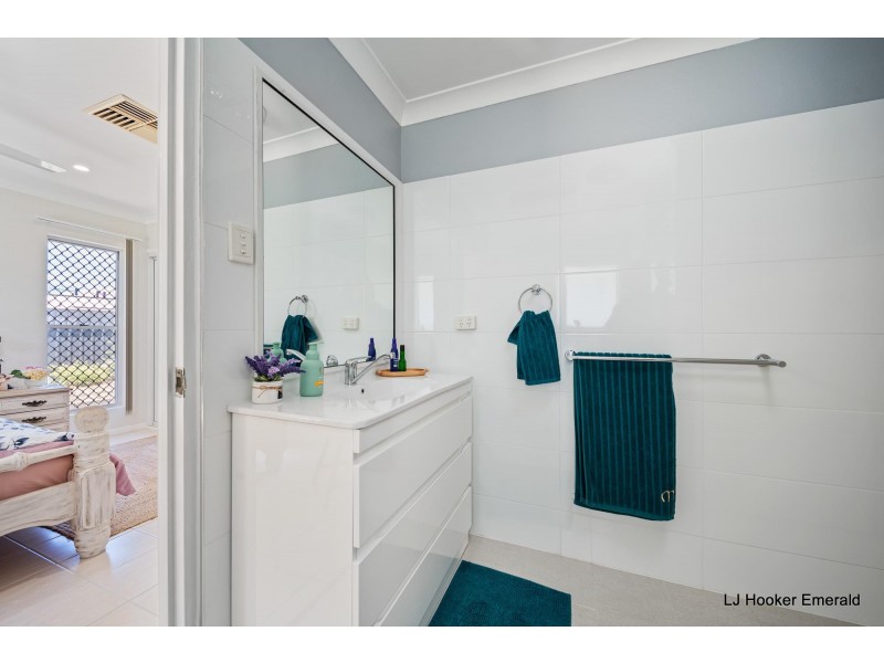 3 Kurrajong Close, Emerald QLD 4720