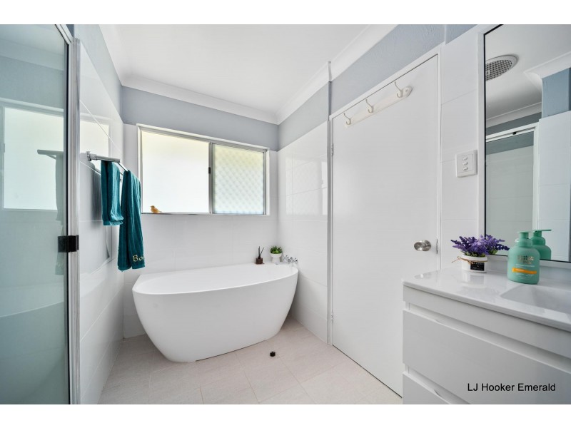 3 Kurrajong Close, Emerald QLD 4720