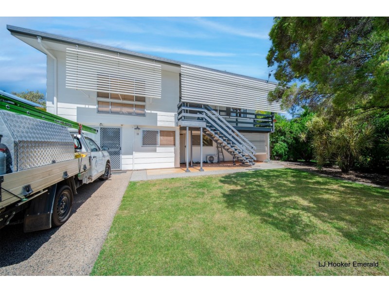 18 Centenary Drive, Emerald QLD 4720