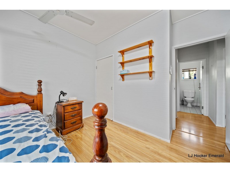 18 Centenary Drive, Emerald QLD 4720