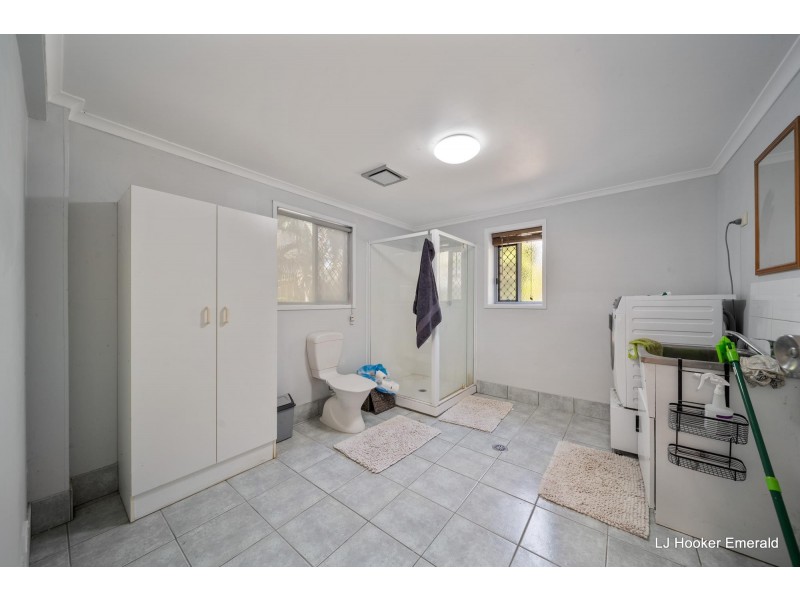 18 Centenary Drive, Emerald QLD 4720