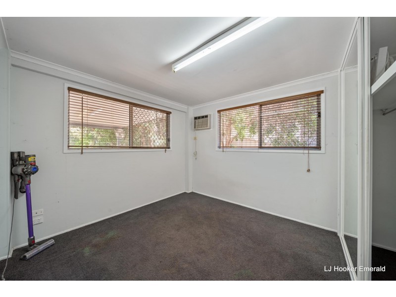 18 Centenary Drive, Emerald QLD 4720