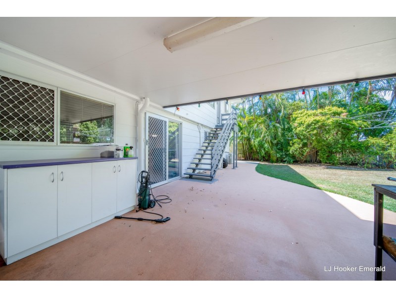 18 Centenary Drive, Emerald QLD 4720