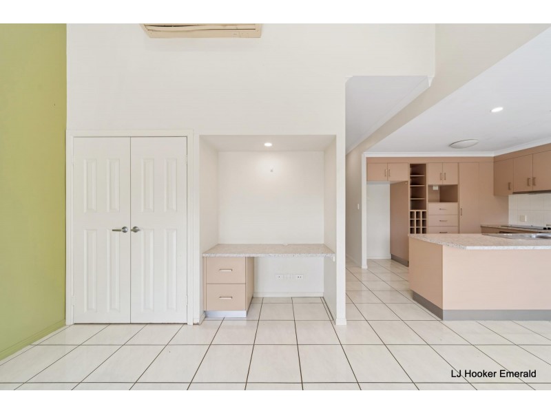 2/20 Riverview Street, Emerald QLD 4720