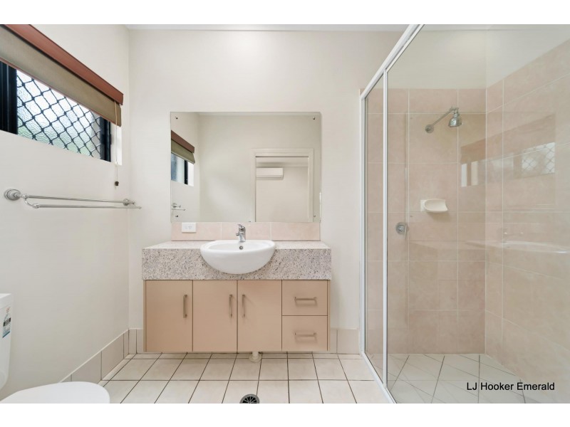2/20 Riverview Street, Emerald QLD 4720