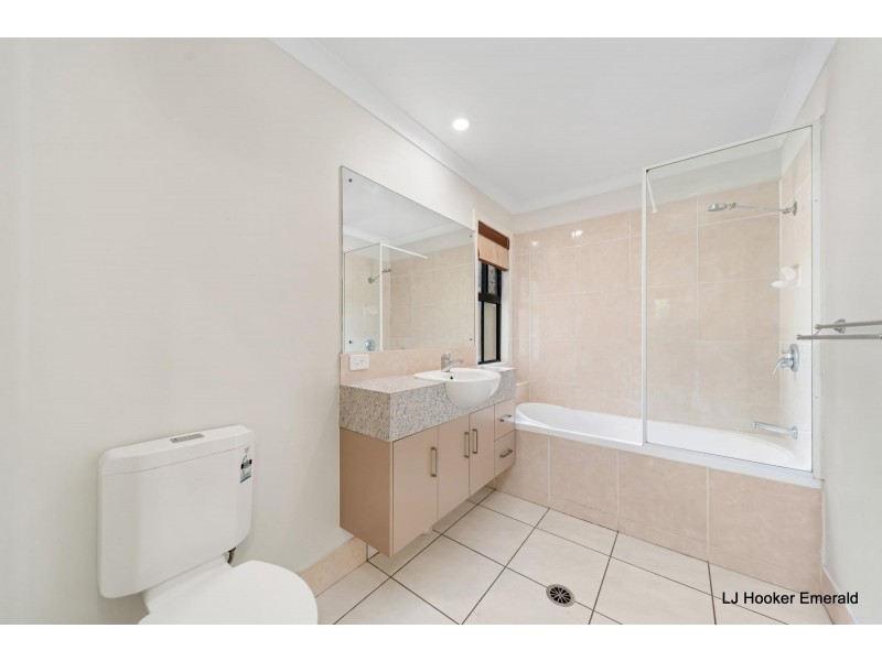 2/20 Riverview Street, Emerald QLD 4720