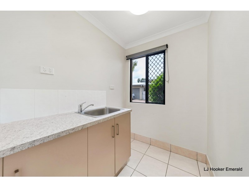 2/20 Riverview Street, Emerald QLD 4720