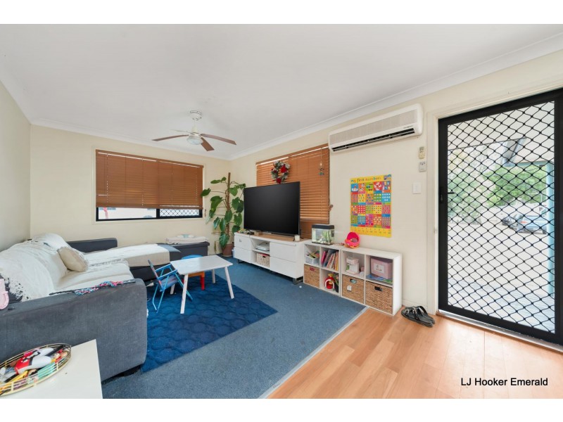 33 Diamond Avenue, Emerald QLD 4720