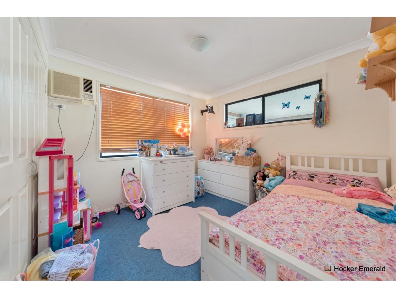 33 Diamond Avenue, Emerald QLD 4720