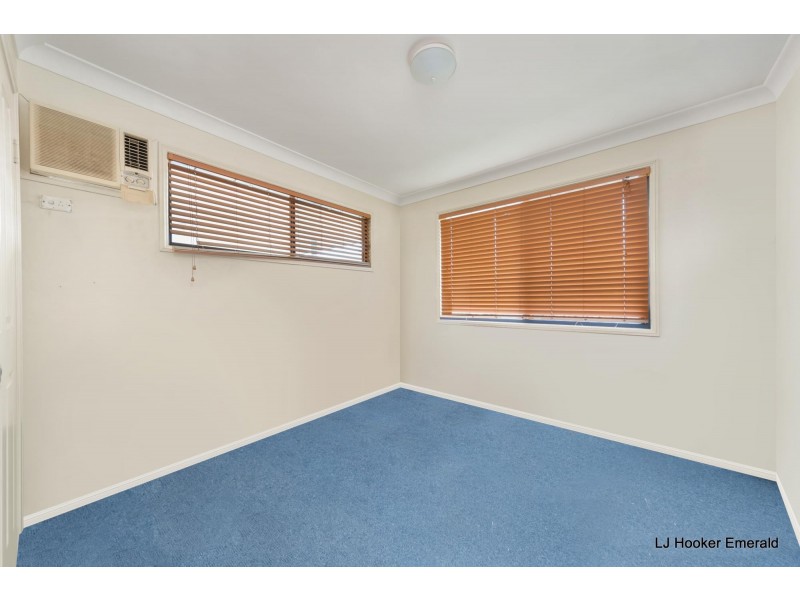 33 Diamond Avenue, Emerald QLD 4720