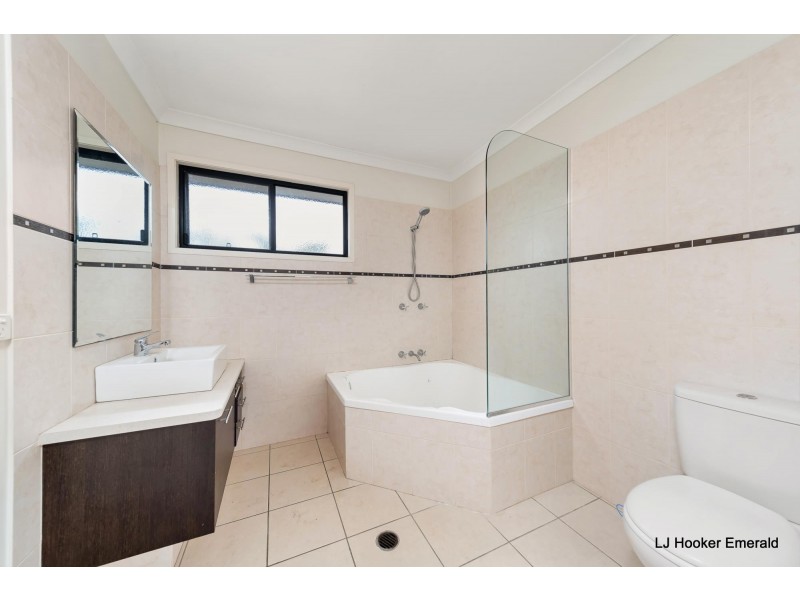 13/68 Moody Street, Emerald QLD 4720