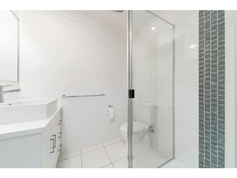 4/44 Lakeside Drive, Emerald QLD 4720