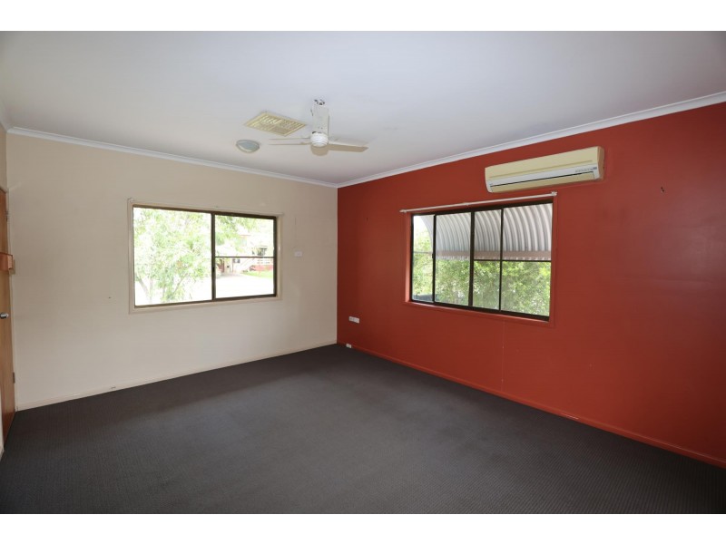 25 Bonython Drive, Emerald QLD 4720