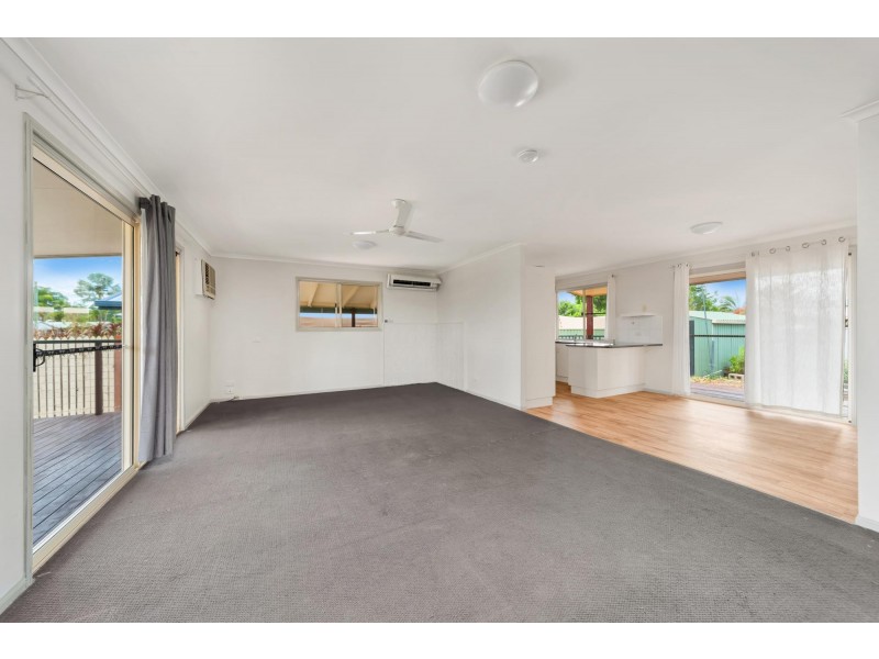 35 Barry Street, Emerald QLD 4720