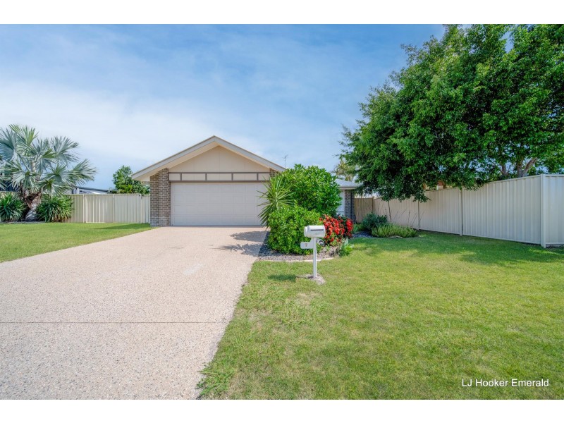 7 Hillcrest Street, Emerald QLD 4720