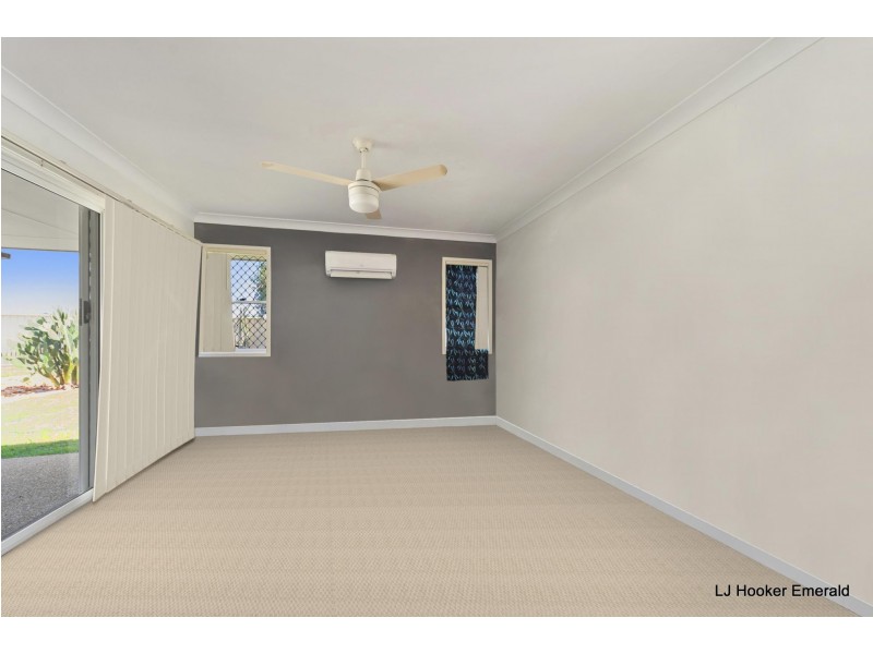 7 Hillcrest Street, Emerald QLD 4720