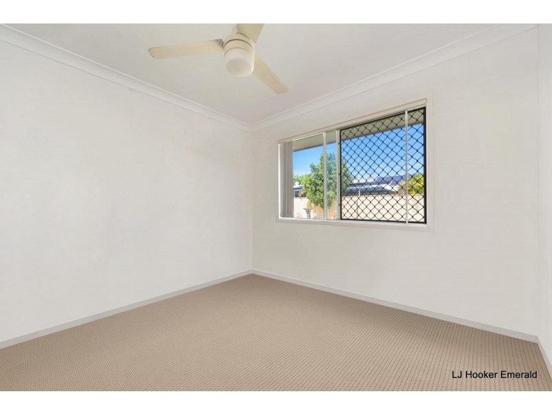 7 Hillcrest Street, Emerald QLD 4720