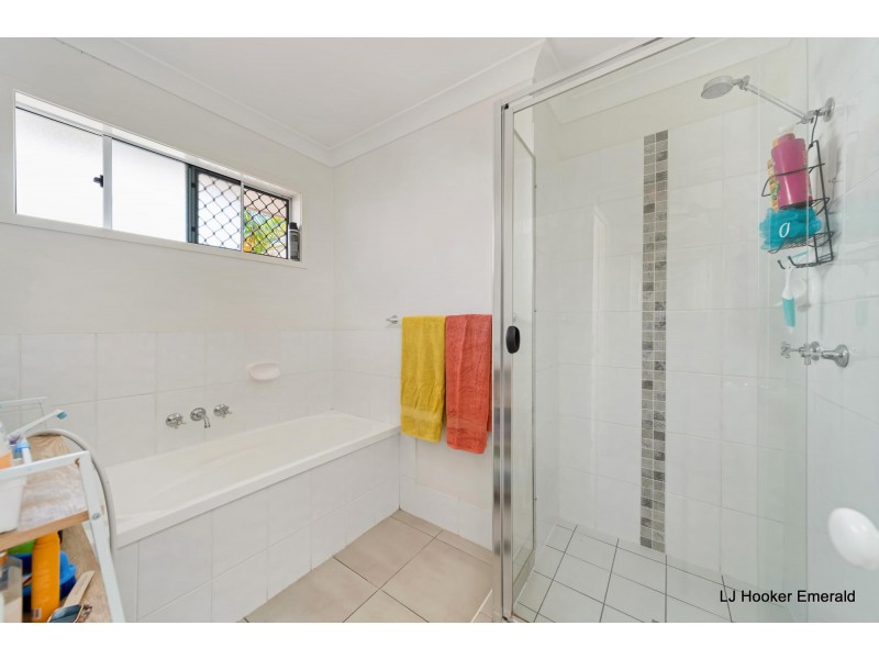 7 Hillcrest Street, Emerald QLD 4720