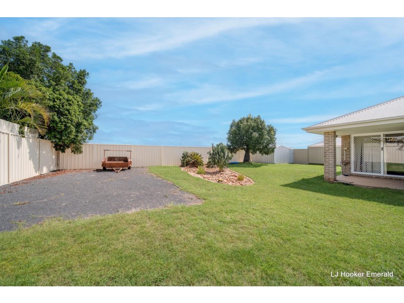 7 Hillcrest Street, Emerald QLD 4720