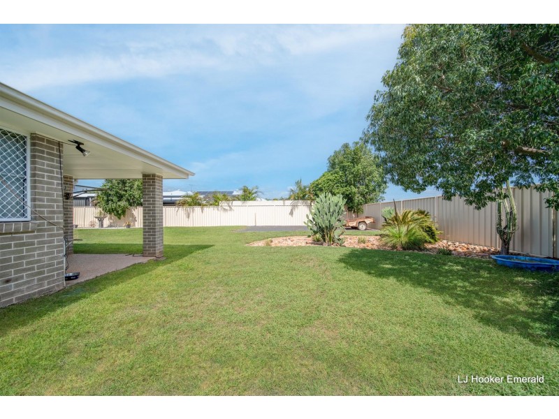 7 Hillcrest Street, Emerald QLD 4720