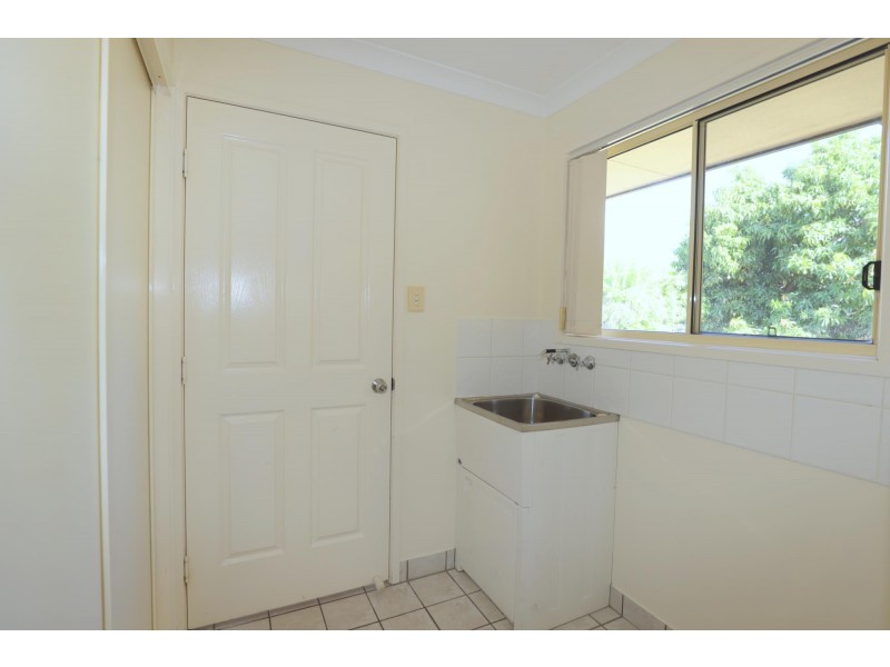 2 Kaitlyn Place, Emerald QLD 4720