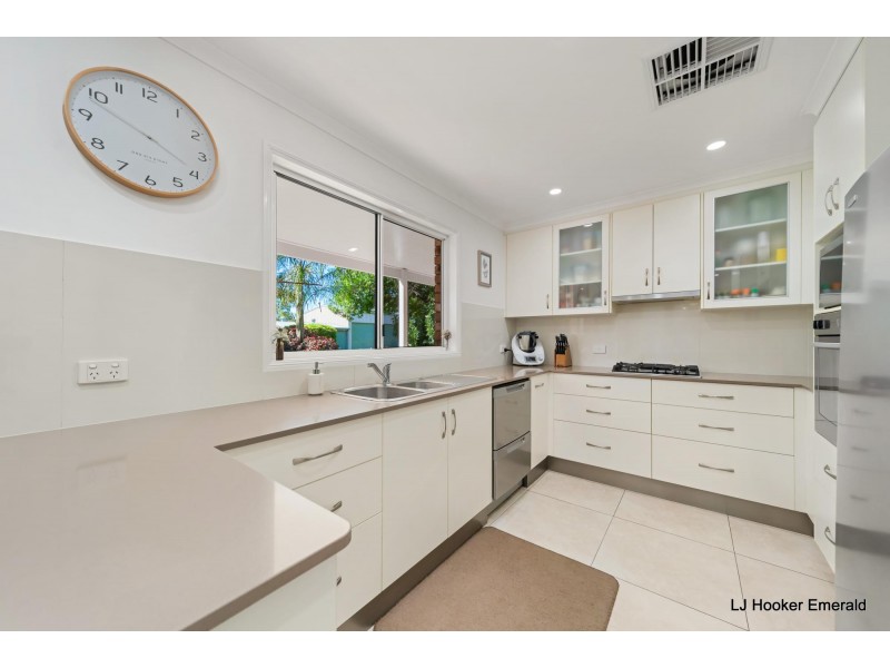 9 Quinn Street, Emerald QLD 4720