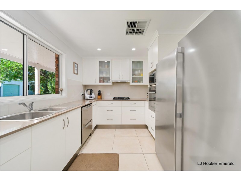 9 Quinn Street, Emerald QLD 4720