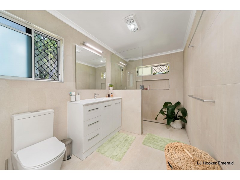 9 Quinn Street, Emerald QLD 4720