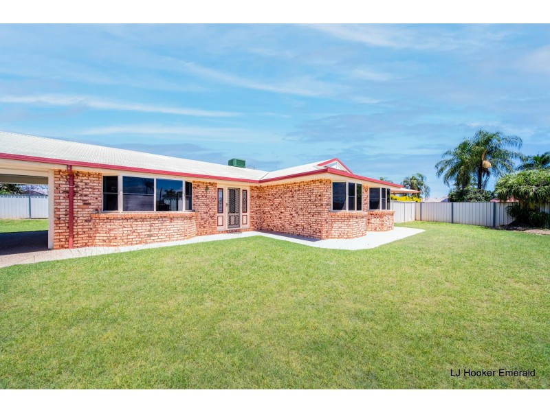 15 Jeppesen Drive, Emerald QLD 4720