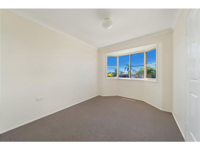 15 Jeppesen Drive, Emerald QLD 4720