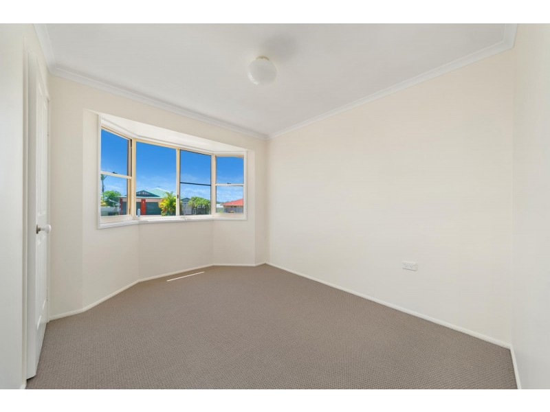 15 Jeppesen Drive, Emerald QLD 4720