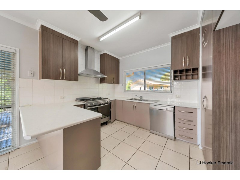 4 Roseanne Road, Emerald QLD 4720