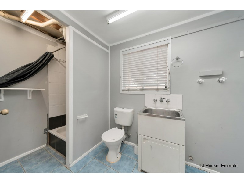 4 Roseanne Road, Emerald QLD 4720