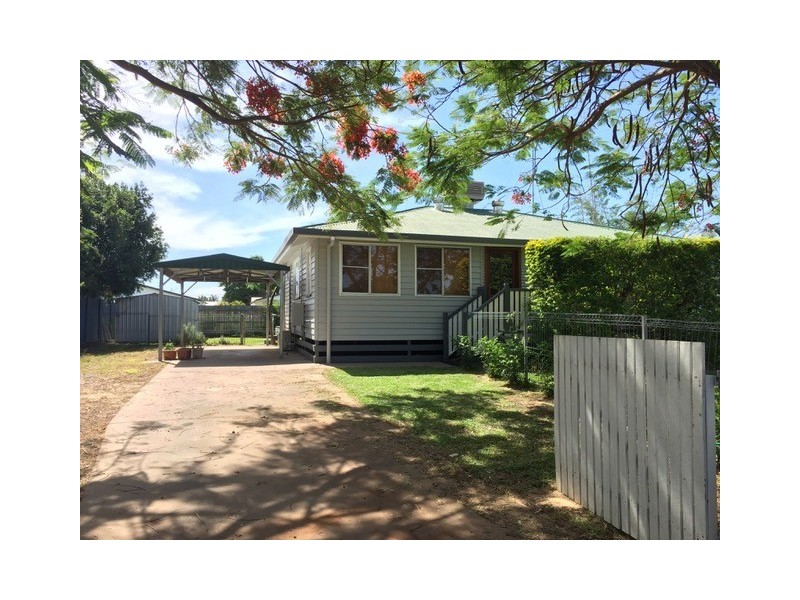 11 Caprice Court, Emerald QLD 4720