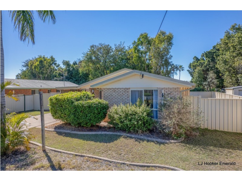 75 Staal Crescent, Emerald QLD 4720