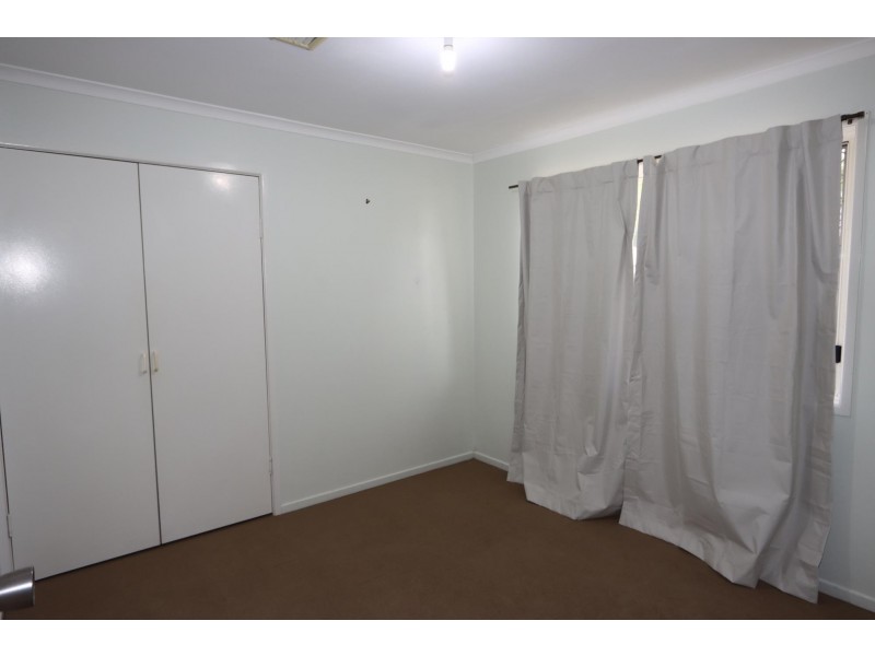 75 Staal Crescent, Emerald QLD 4720