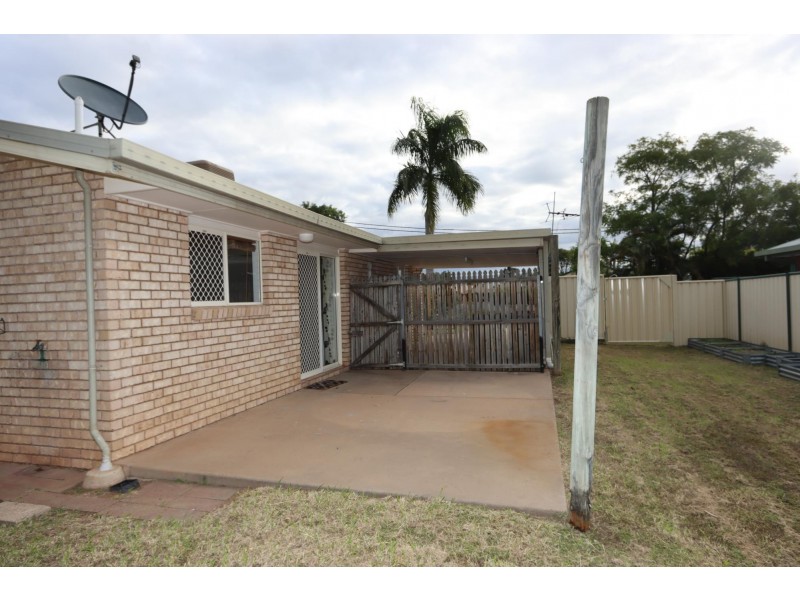 75 Staal Crescent, Emerald QLD 4720