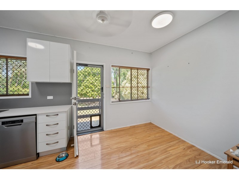 18 Centenary Drive, Emerald QLD 4720