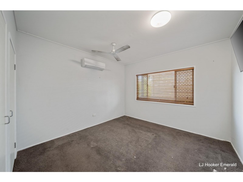 18 Centenary Drive, Emerald QLD 4720